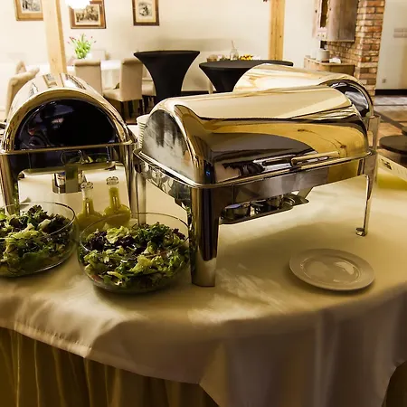 Woda Na Mlyn Gosciniec Dla Przyjaciol 2 Sp Z Oo *