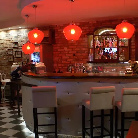 Mini-hôtel Woda Na Mlyn Gosciniec Dla Przyjaciol 2 Sp Z Oo Wacmerek