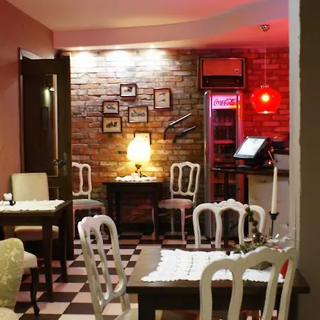 Woda Na Mlyn Gosciniec Dla Przyjaciol 2 Sp Z Oo Mini-hôtel *